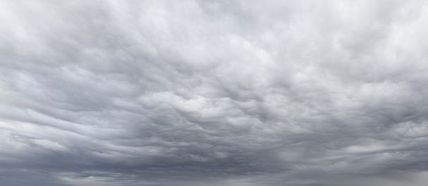Dramatic sky - Foto, Bild
