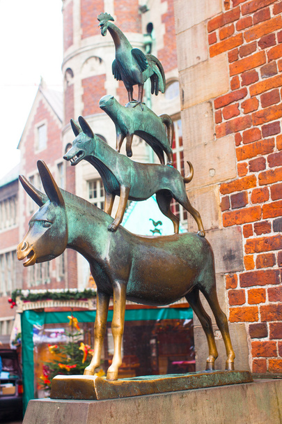 Статуя городских музыкантов Бремена, Германия
 - Фото, изображение