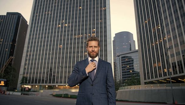 successful man in businesslike suit. manager executive outside the office. male formal fashion. confident bearded boss. mature business man in formalwear. business success. - Photo, Image