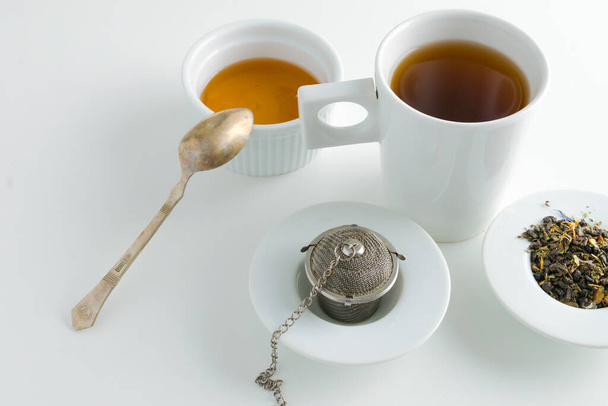 concept of giving up disposable tea bags. High quality photo - Φωτογραφία, εικόνα