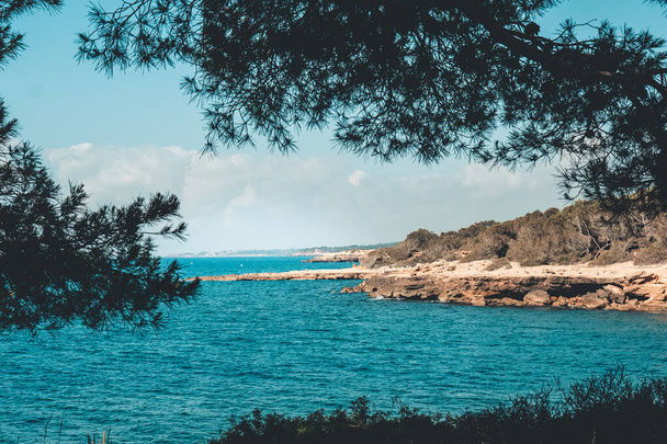 Strand in de Middellandse Zee. - Foto, afbeelding