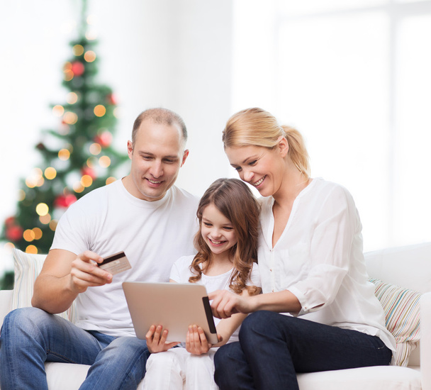happy family with tablet pc computers - Zdjęcie, obraz