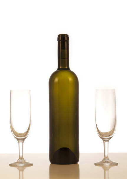 bílé láhve vína - Fotografie, Obrázek