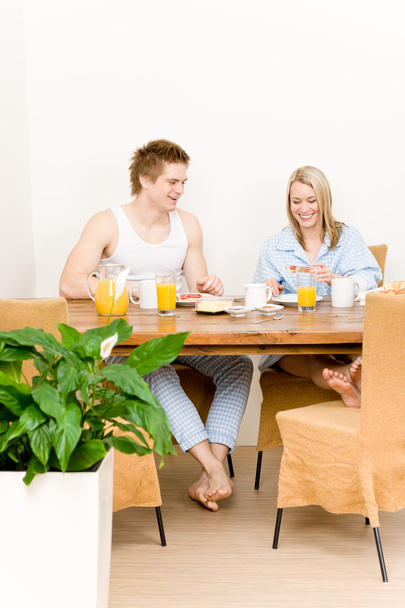 Breakfast happy couple enjoy romantic morning - Foto, imagen