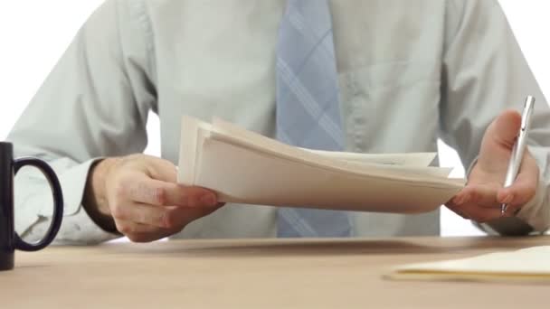 Office Worker Crumples Throws Document - Materiał filmowy, wideo