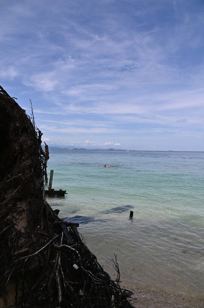 The Beachside Scenery Within The Islands of Manukan, Mamutik and Sapi, Kota Kinabalu, Sabah Μαλαισία - Φωτογραφία, εικόνα