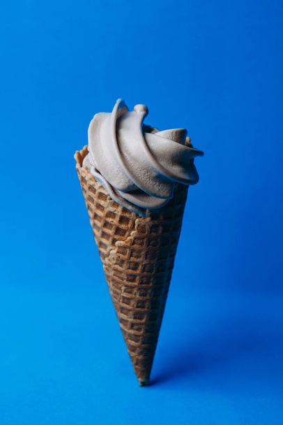  アイスクリームコーン甘い明るい色の食べ物 - 写真・画像