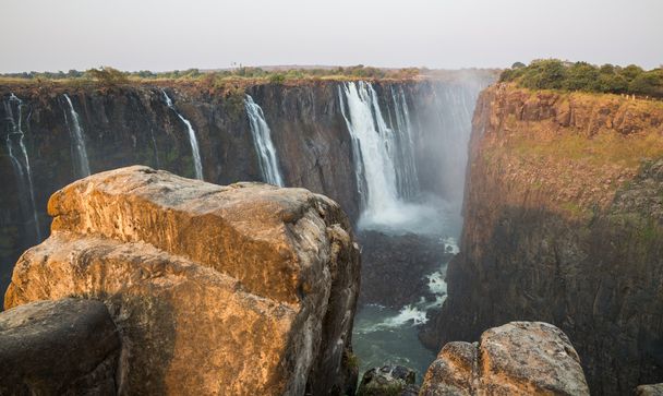 Victoria Falls, πλευρά άποψη της Ζάμπια από τη Ζιμπάμπουε - Φωτογραφία, εικόνα