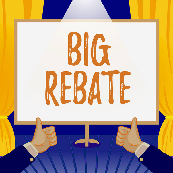 Почерк текста Big Rebate, бизнес-витрина Огромные награды, которые могут получить, когда вы обручены со специальным промо руки Thumbs Up показ новых идей. Пальмы с нотами в руках - Фото, изображение