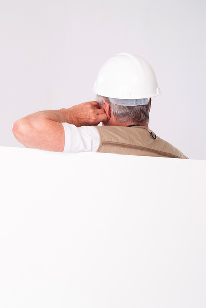 Senior builder in helmet - Zdjęcie, obraz