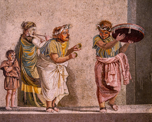 Mosaïque romaine pompéienne représentant des figures mitolgiques à Naples, Italie - Photo, image
