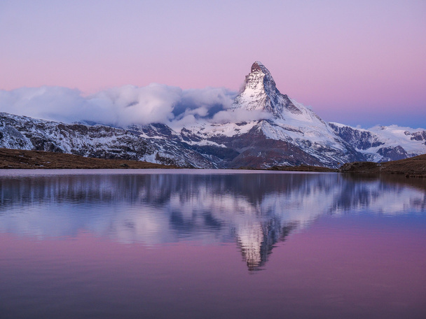 Matterhorn no início da manhã
 - Foto, Imagem