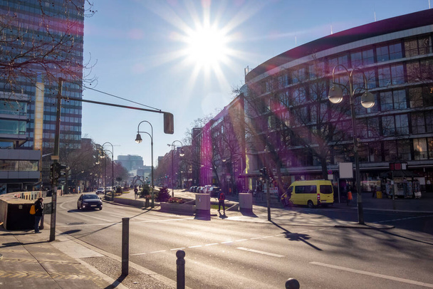 Солнечное впечатление от Берлина, столицы и крупнейшего города Германии - Фото, изображение