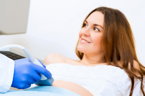 Ultrasound scanner for pregnant - Valokuva, kuva