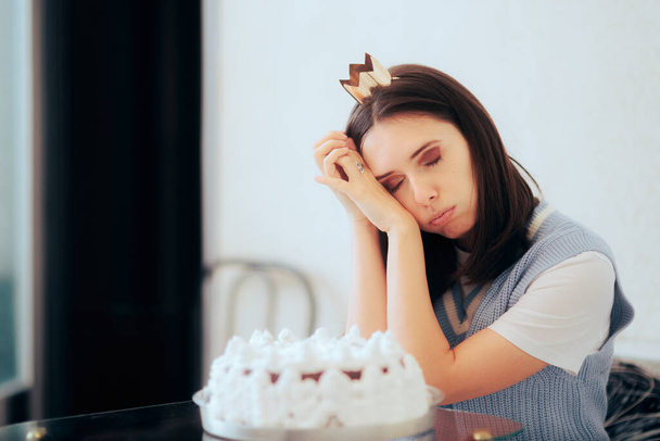 Unhappy Woman Feeling Sad and Alone on her Birthday - Foto, Imagem