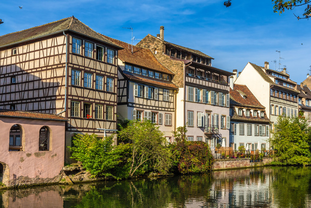 Buildings over the Ill river in Strasbourg - Photo, Image