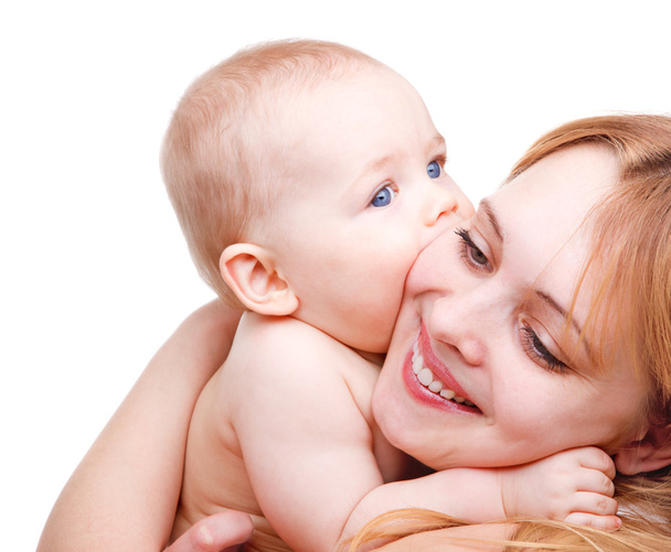 Baby kissing mother - Valokuva, kuva