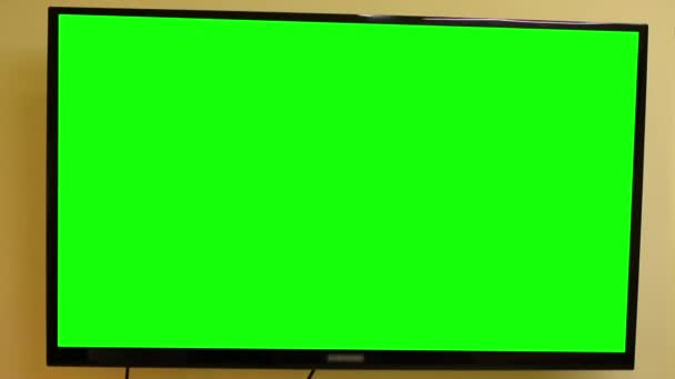TV(Television) - πράσινη οθόνη - δωμάτιο - στον τοίχο - Πλάνα, βίντεο