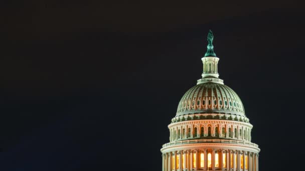 US Capitol Hill closeup view timelapse in de vroege ochtend in Washington DC - Video