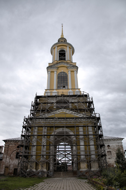 Belltower de mosteiro de Rizopolozhensky. Suzdal, Anel de Ouro da Rússia
. - Foto, Imagem