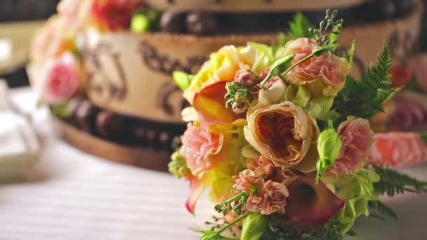 Gourmet tiered wedding cake - Footage, Video