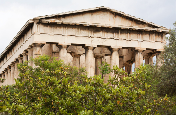 Hefaistoksen temppeli (Hefaisteion) muinaisessa Agorassa, Ateenassa
 - Valokuva, kuva