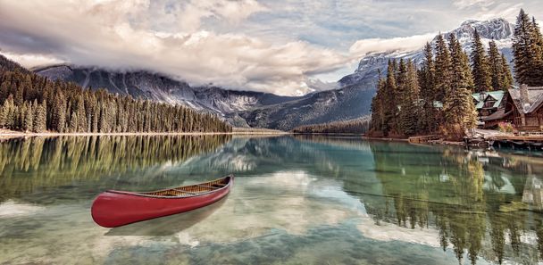 Emerald Lake Reflections - Photo, Image