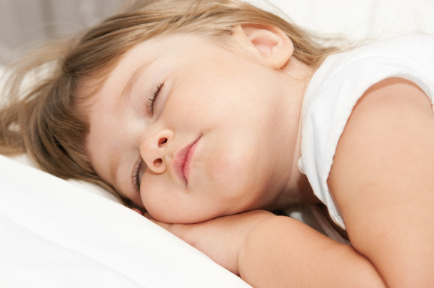 Sleeping little girl - Foto, imagen