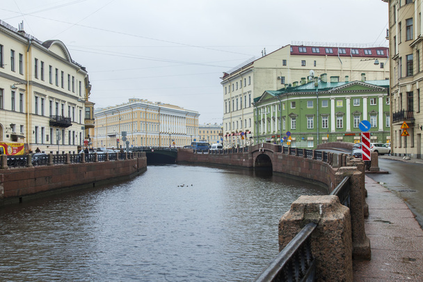 St. Petersburg, Russia, on November 3, 2014. Urban view in the autumn afternoon. River Moika and its embankments - 写真・画像