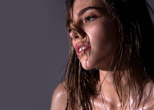 Sensual young woman face close up. Sexy model face - Valokuva, kuva