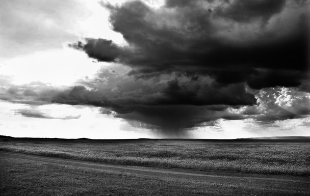 Büyük fırtınalı bulutlar - Fotoğraf, Görsel