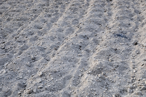 Vestígios da roda off-road na lama
 - Foto, Imagem