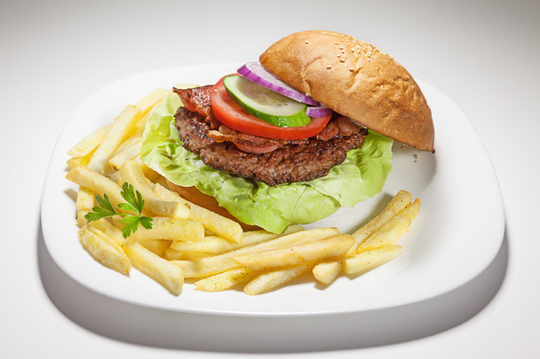 hamburger maaltijd  - Foto, afbeelding