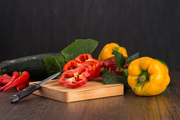 Colored bell peppers - Fotoğraf, Görsel