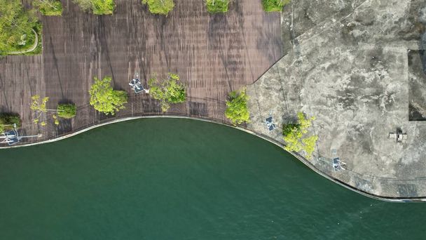 Kota Kinabalu, Sabah Malaisie 14 juin 2022 : Bord de l'eau et Esplanade du centre-ville de Kota Kinabalu - Photo, image
