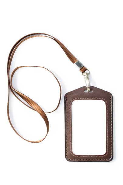 Кожаный бейдж с раздутой лентой на шее и белой спиной
 - Фото, изображение