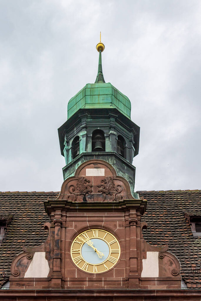 The Neues Rathaus (mayor house) historical building in downtown Freiburg, Germany - Foto, afbeelding