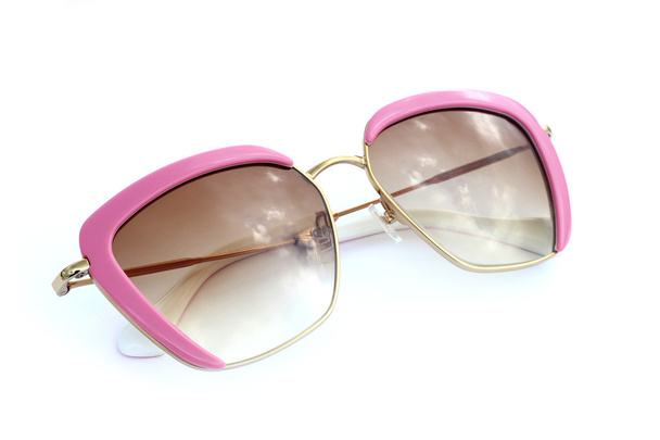 Gafas de sol rosadas aisladas sobre fondo blanco
 - Foto, imagen