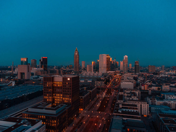 A scenic shot of the cityscape of Frankfurt am Main in Germany - Foto, imagen