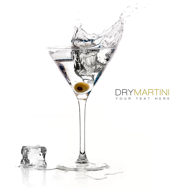 Dry Martini Cocktail. Spatten - Foto, afbeelding