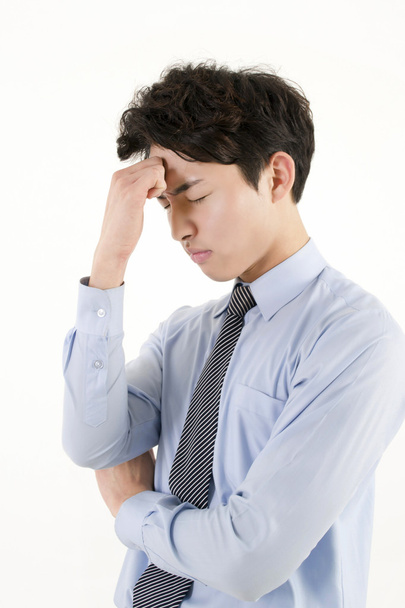 Estresado asiático hombre de negocios
 - Foto, imagen