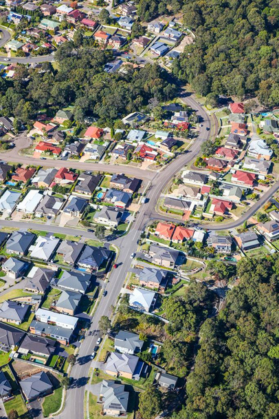 Вид с воздуха на типичный современный жилой комплекс в Ньюкасле NSW Australia - Фото, изображение