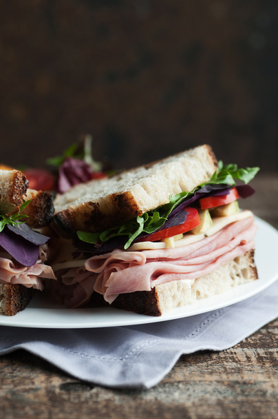 Сэндвич с ветчиной
 - Фото, изображение