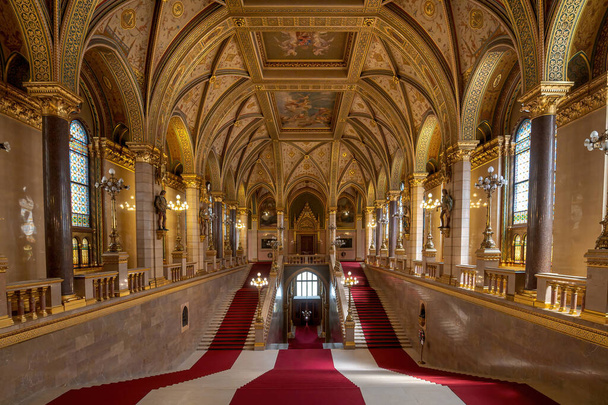 Budapest, Hungría. Interior del edificio del Parlamento húngaro - Foto, Imagen