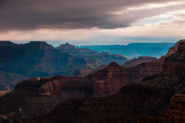 The Grand Canyon National Park, a major landmark in the state of Arizona - Foto, imagen