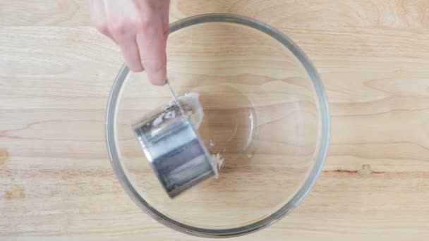 玉を作るための鉢にハリナを測定する - 映像、動画