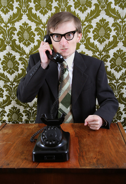 Retro manager angry on the phone - Foto, Imagen