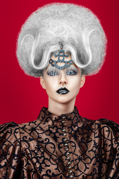 Woman with creative hairstyle - Valokuva, kuva