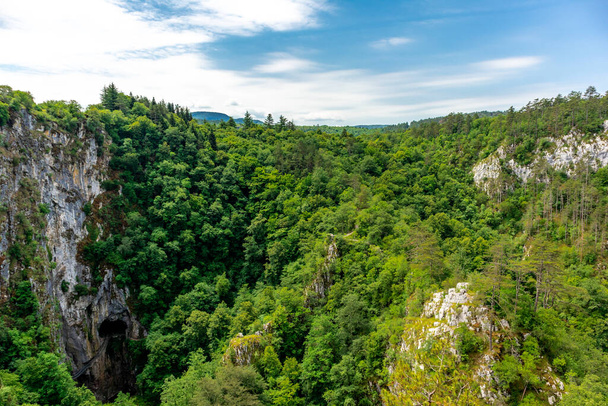 Visite découverte du parc régional des grottes de Kocjan - Kocjan - Croatie - Photo, image