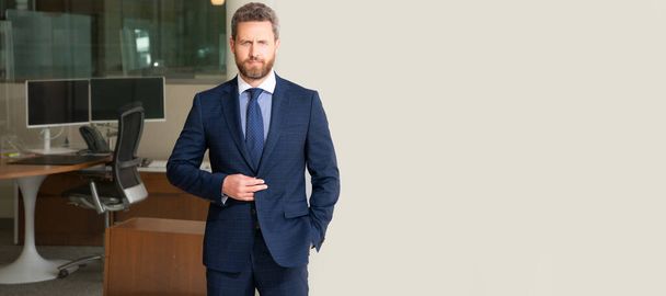 Man face portrait, banner with copy space. Business man in suit, office background. mature bearded man businessperson in businesslike suit outside the office, business success - Photo, Image